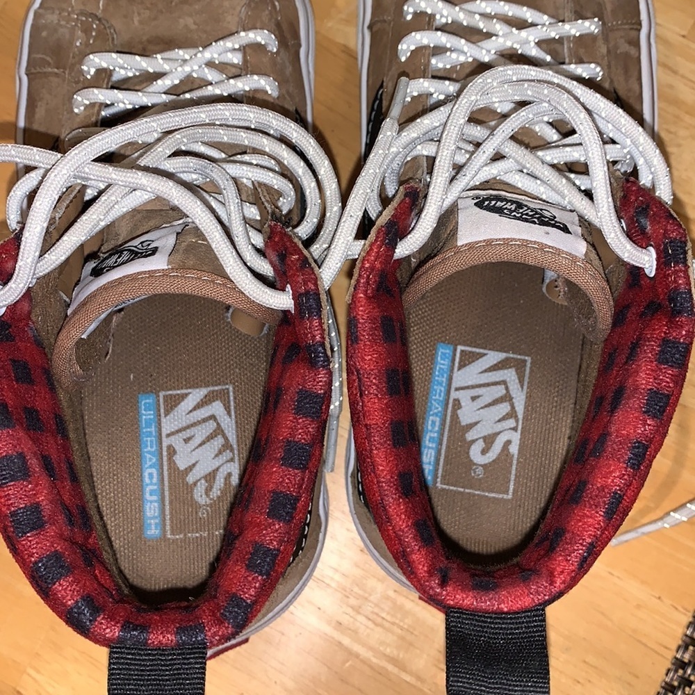 Plaid brown/black Sk8-Hi Vans sneakers. Men’s 7.  Women’s 8.5. - Picture 9 of 10